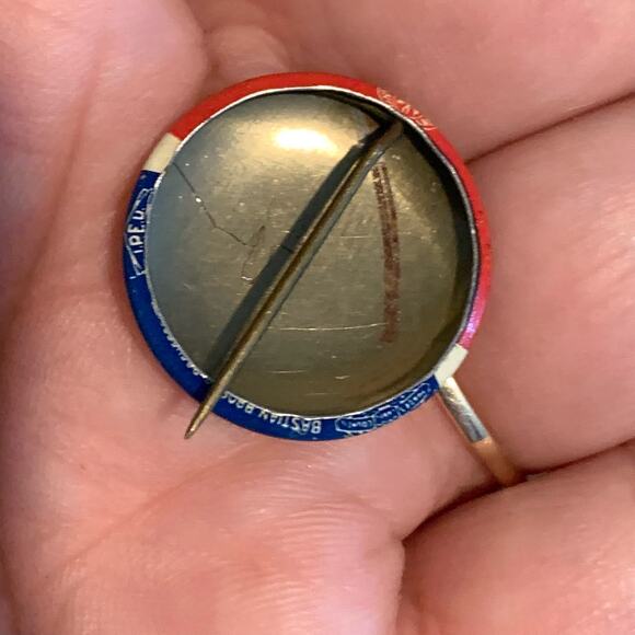 1964 Lyndon B. Johnson Hubert Humphrey Union Made in USA Campaign Button - Picture 6 of 7